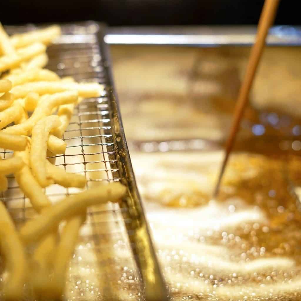 3 modi infallibili per friggere le patatine